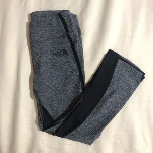 North face cropped leggings